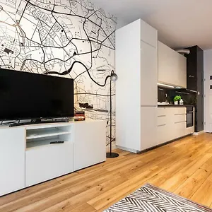 Novum With Parking Apartament